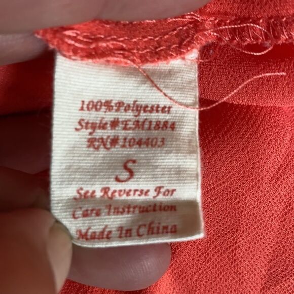 E&M Sleeveless Blouse with Crisscross back Size S - Picture 5 of 6